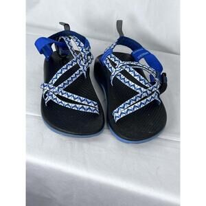 Kids Chaco Sandals Navy White  Size 3. EUC
